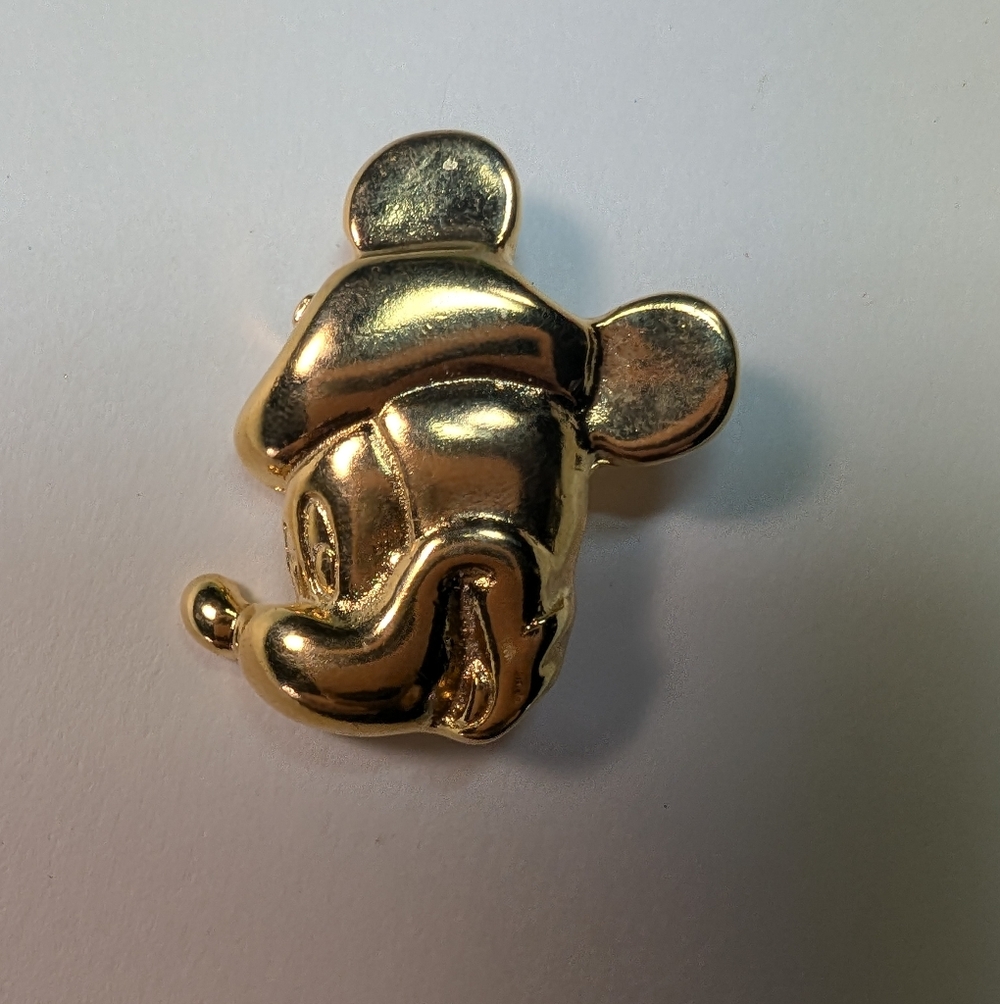Wendy Gell DisneyMickey Mouse in a beret pin.